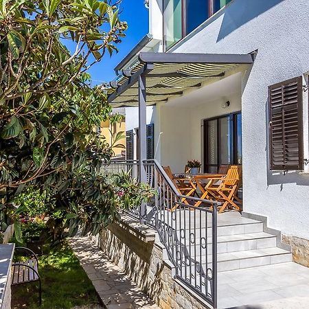 Apartment Viviana Pula Exterior photo