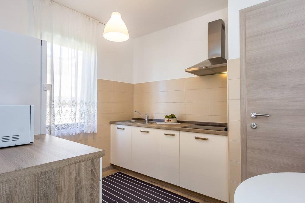 Apartment Viviana Pula Exterior photo